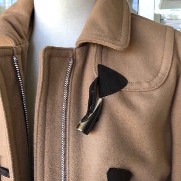 Tan Gap Coat with zipper and toggle buttons - Picture 2 of 5